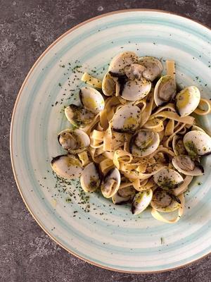 tagliatelle con almejas